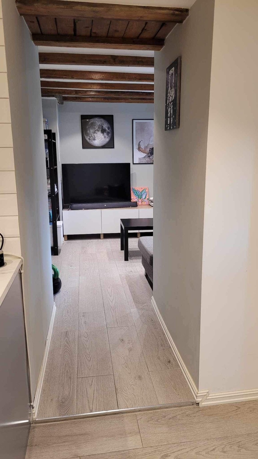 Gang mellom kjøkken og stuen Galleribilde