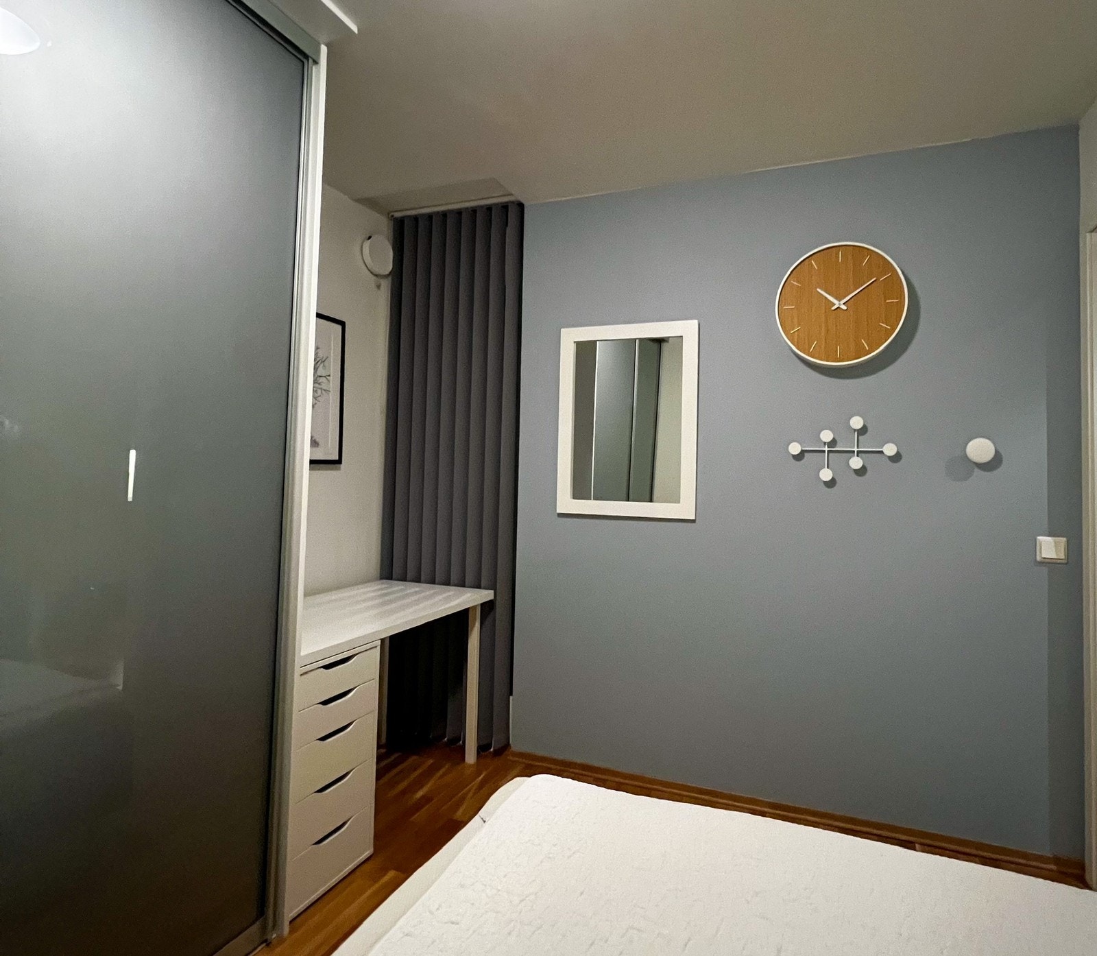 Soverom med kontor/studieplass Galleribilde