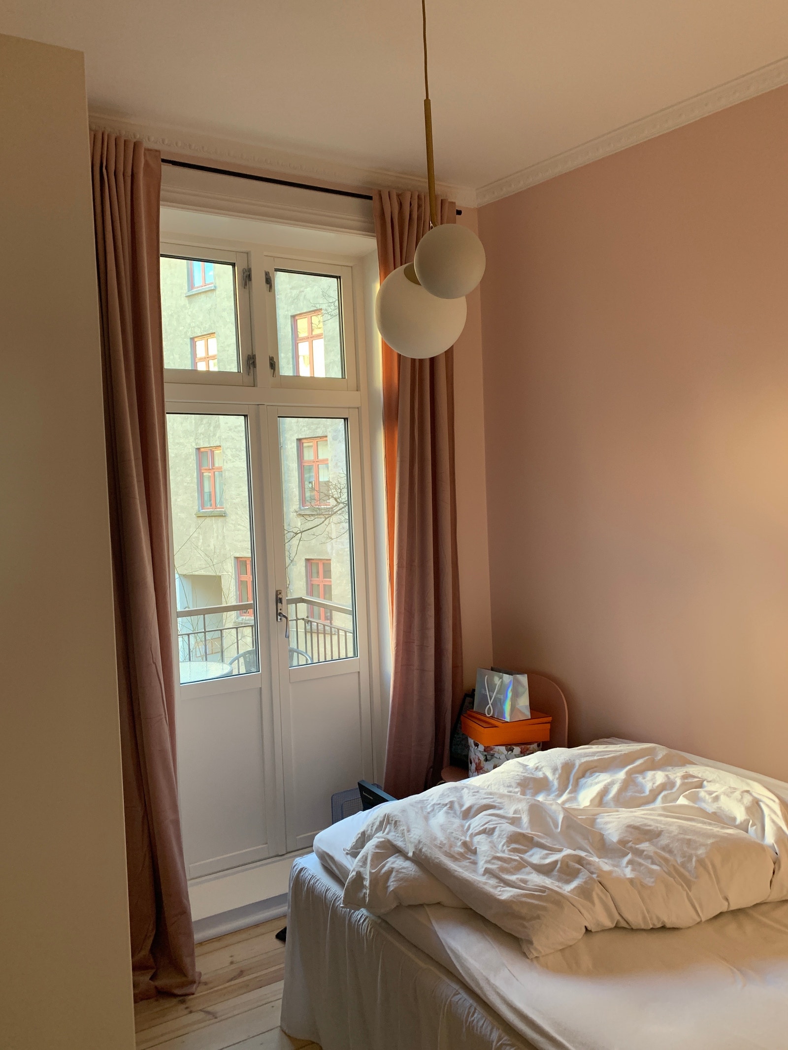 140 seng Galleribilde