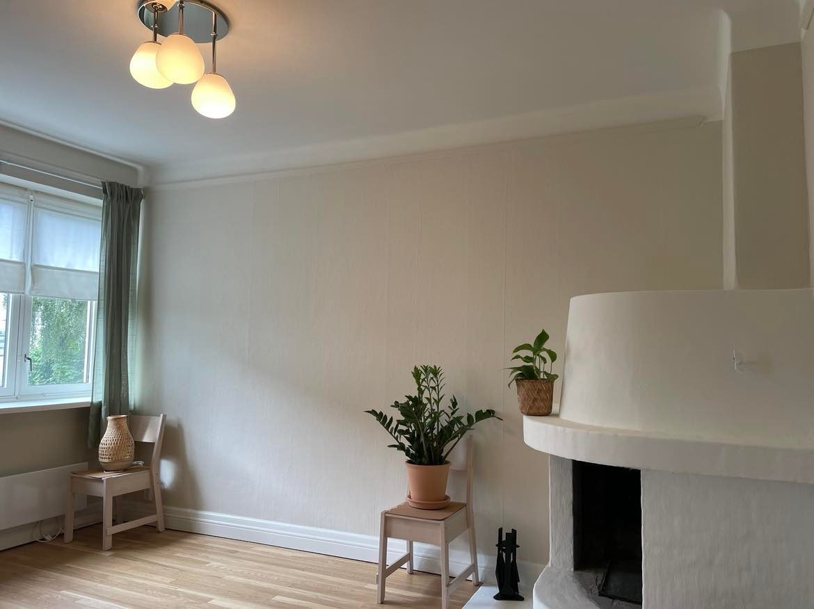 Stue med peis- bilde 1 aug 2023 Galleribilde