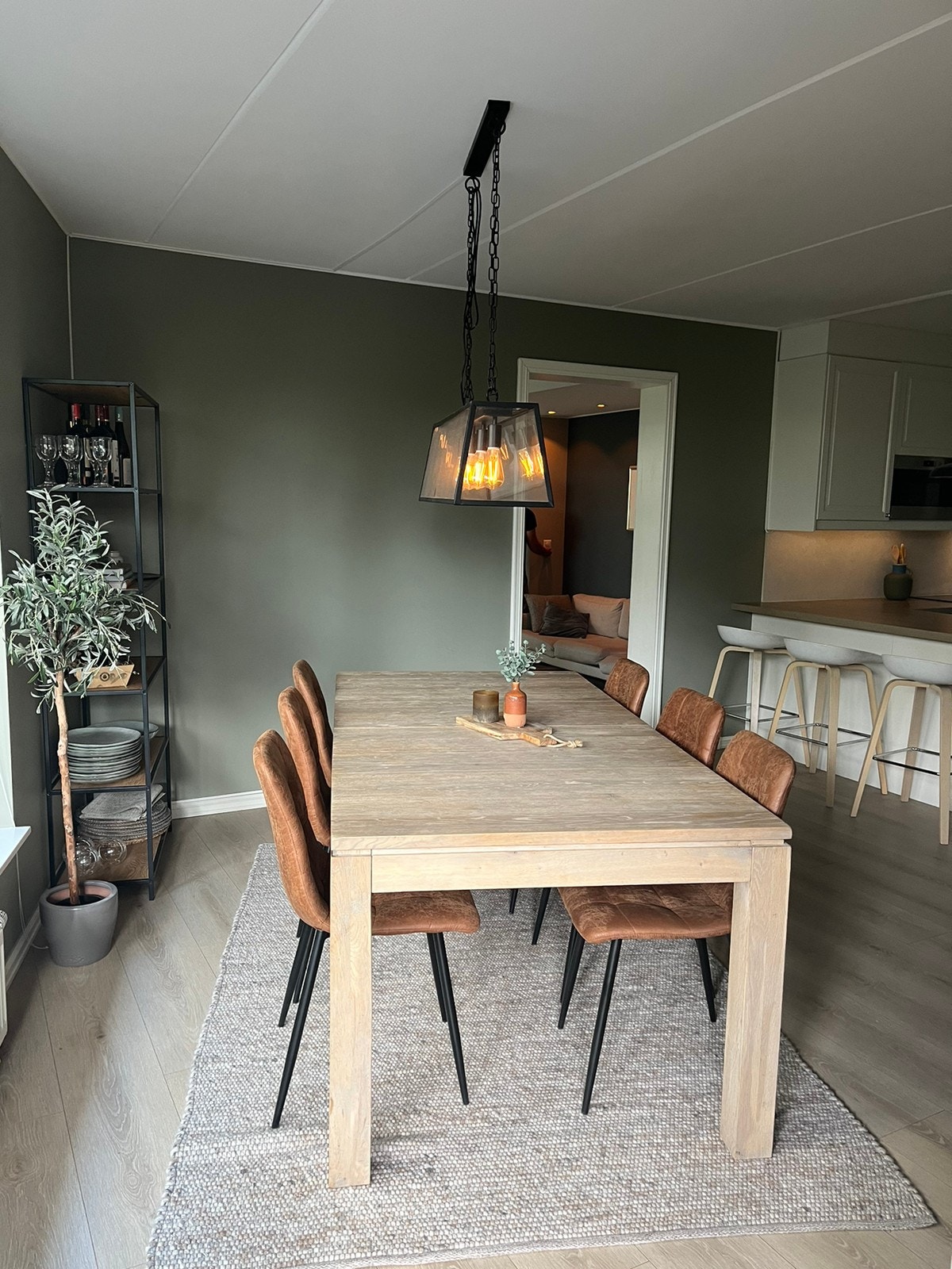 Plass til stor spisestue Galleribilde