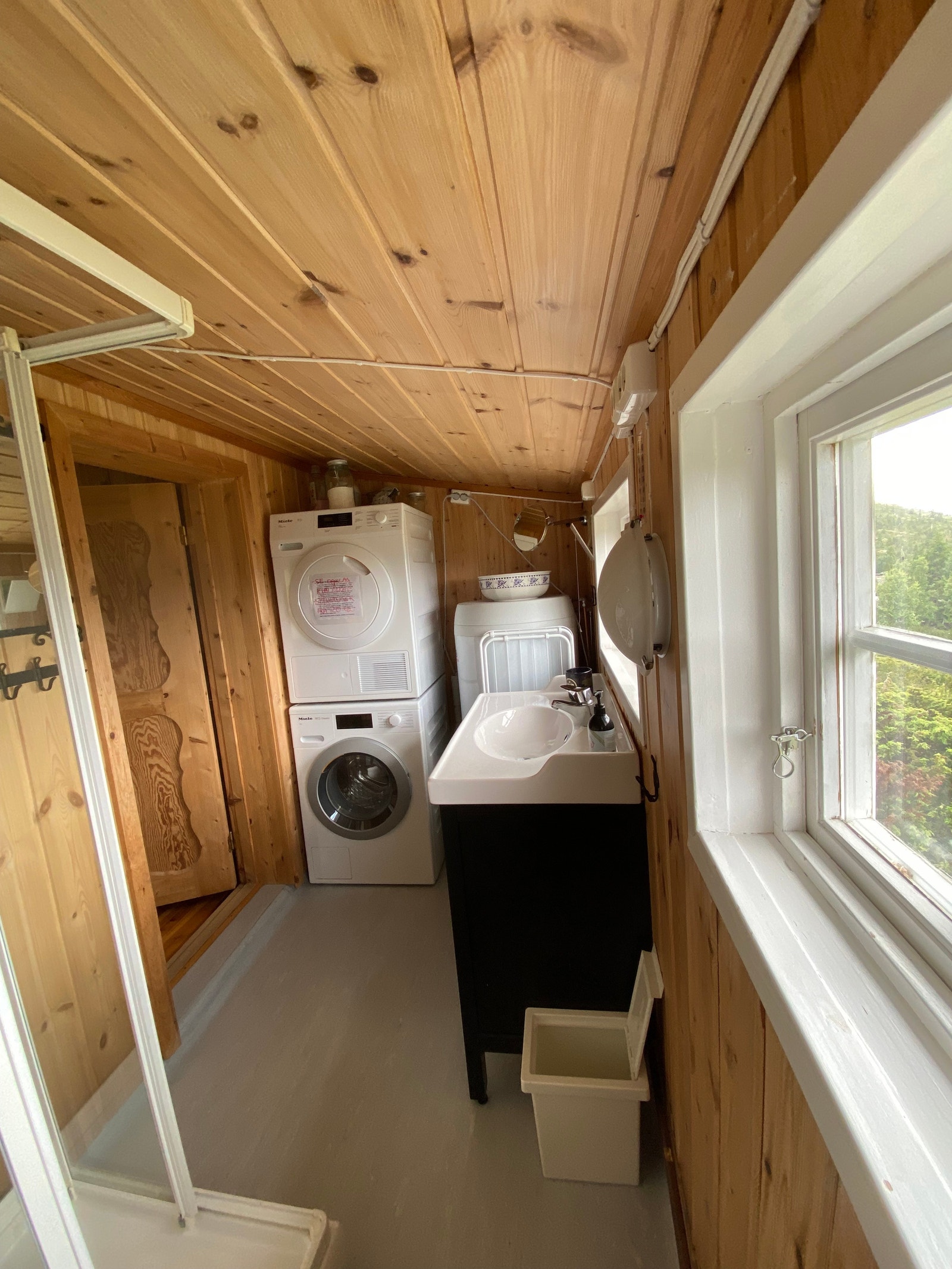 Stor varmtvannstank Galleribilde