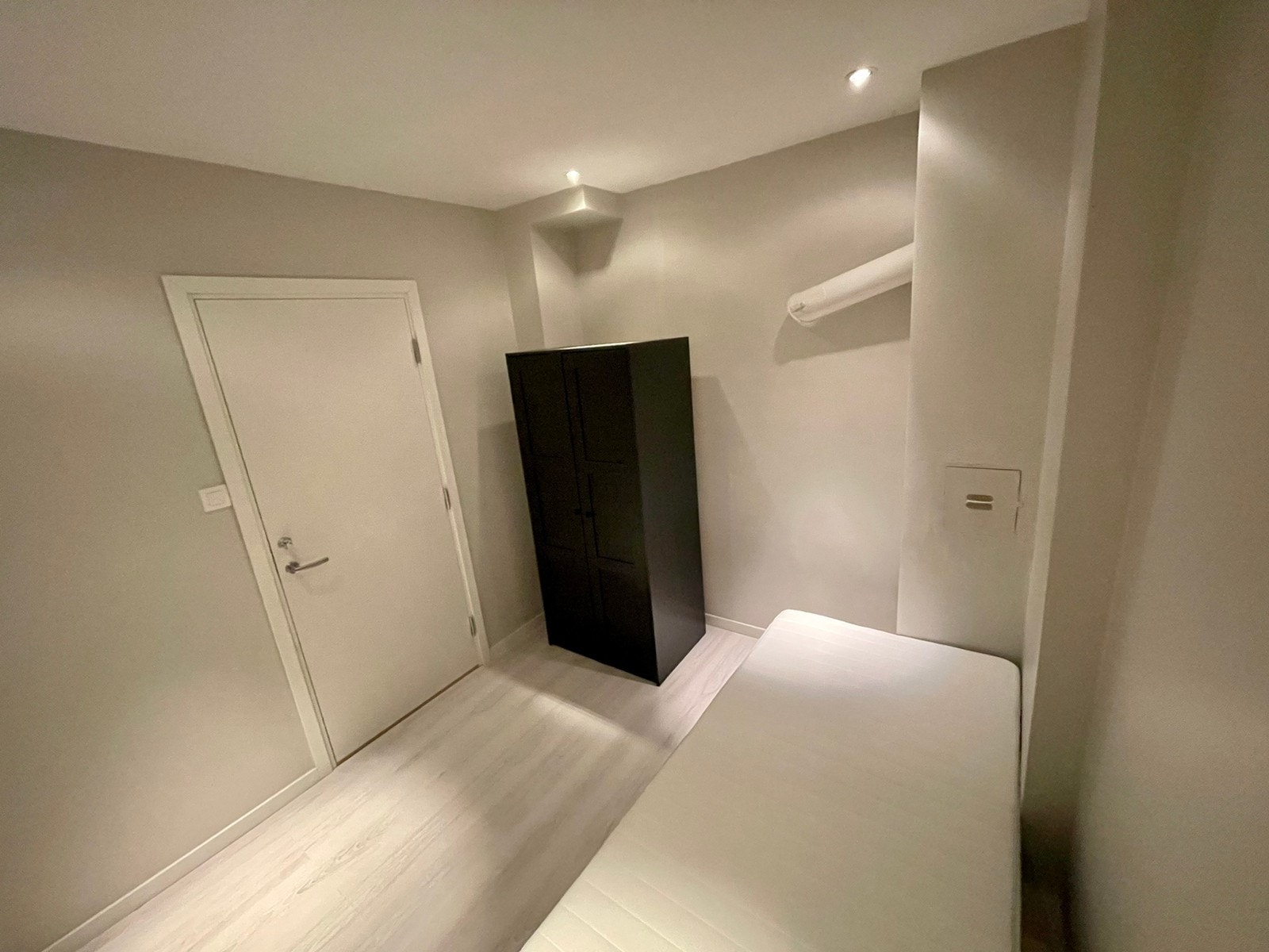 Rom 1, 1 etg 3900kr mnd Galleribilde