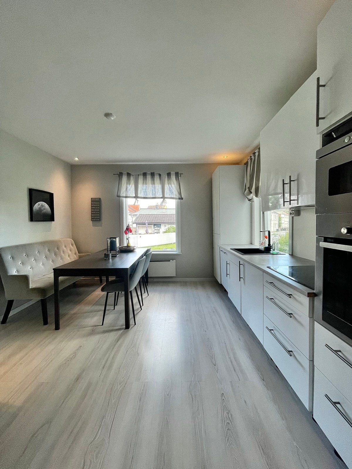 Kjøkken/spisestue Galleribilde