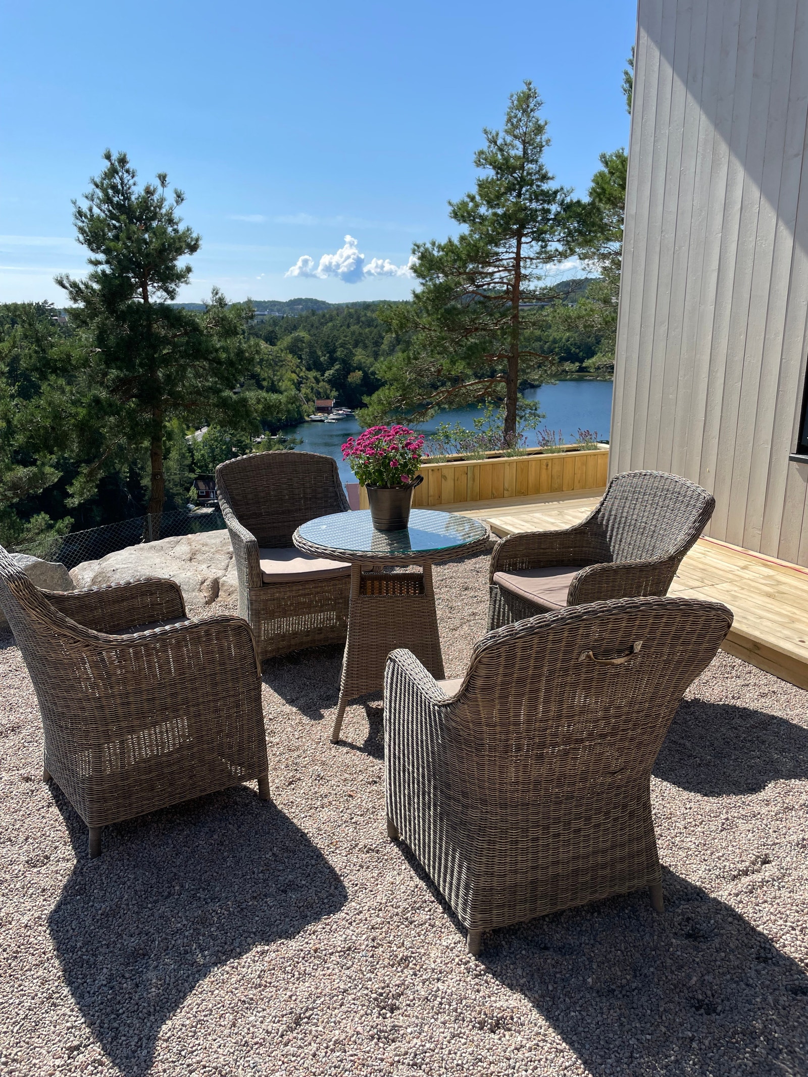 Her kan du nyte morgensolen Galleribilde