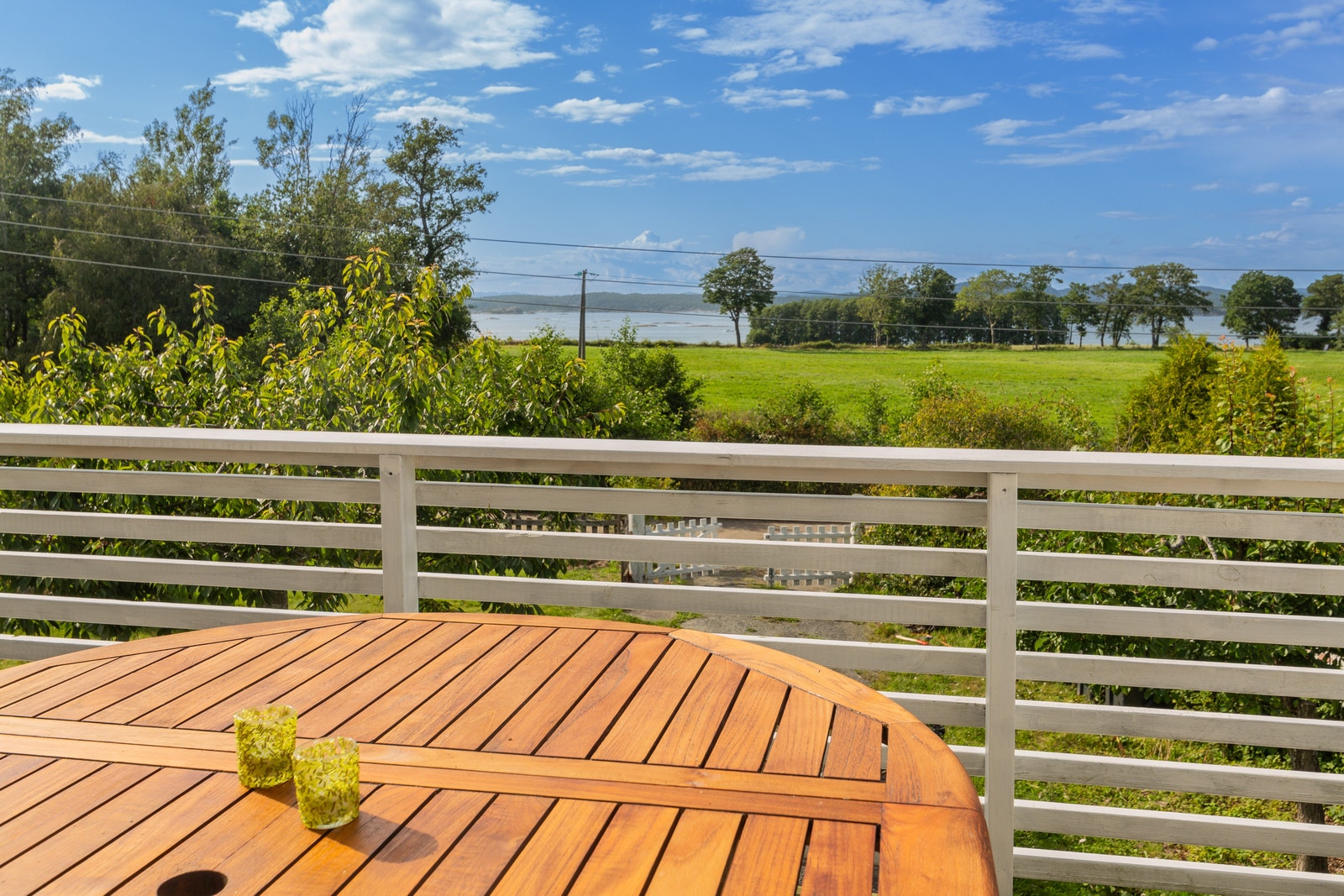 L2: terrasse med nydelig utsikt mot skjærgården Galleribilde