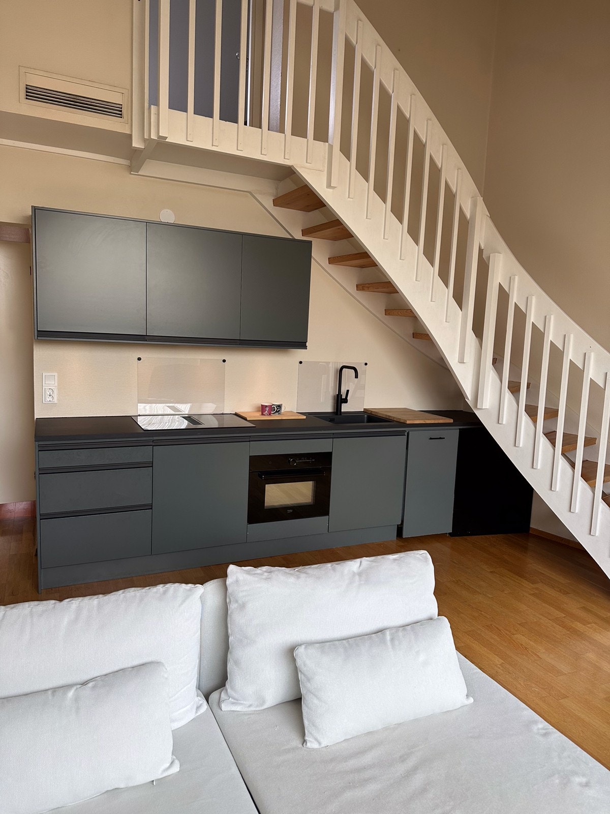 Stue mot kjøkken Galleribilde