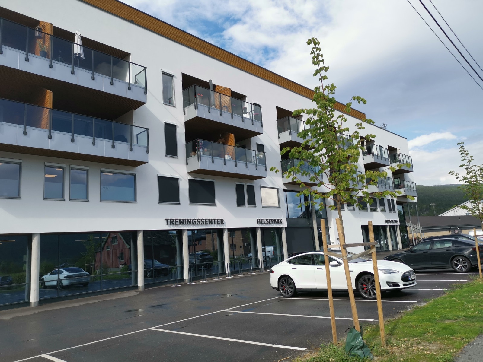 Gamle Riksvei 106 Galleribilde