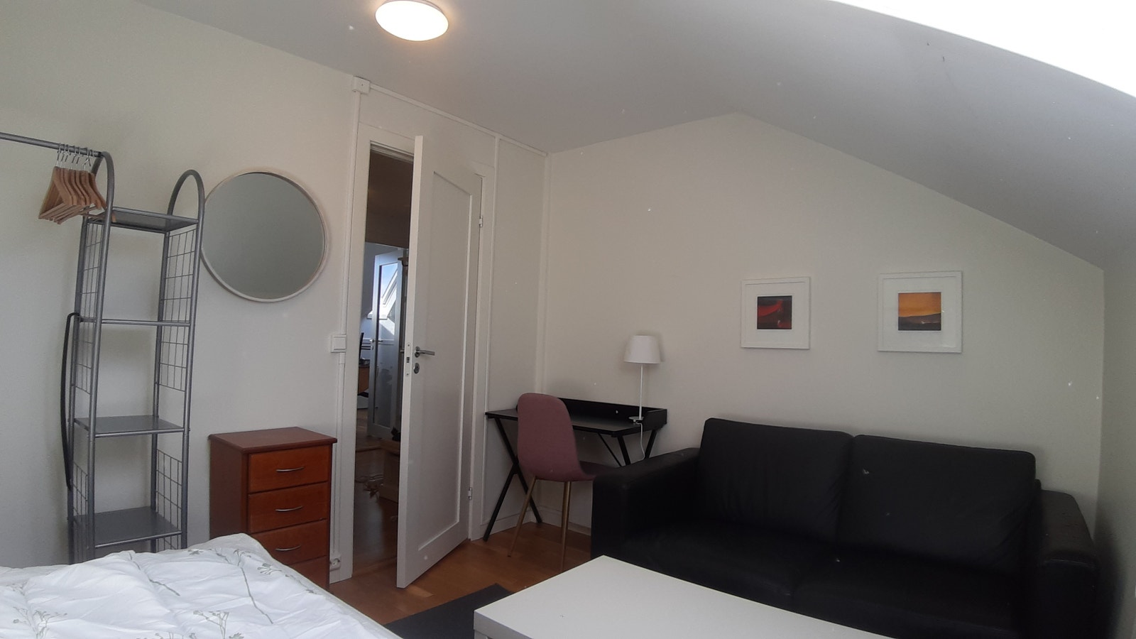 Beboelsesrom nr. 4. Galleribilde