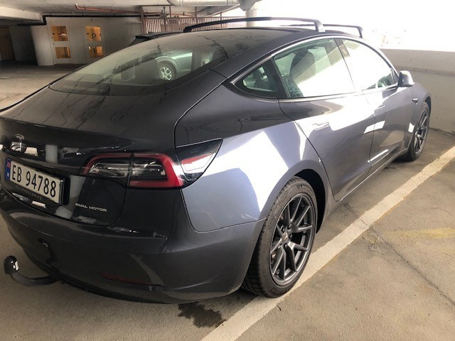 Tesla Model 3 Long Range AWD, krok, takstativ, varmep, 2 sett hjul mv 3