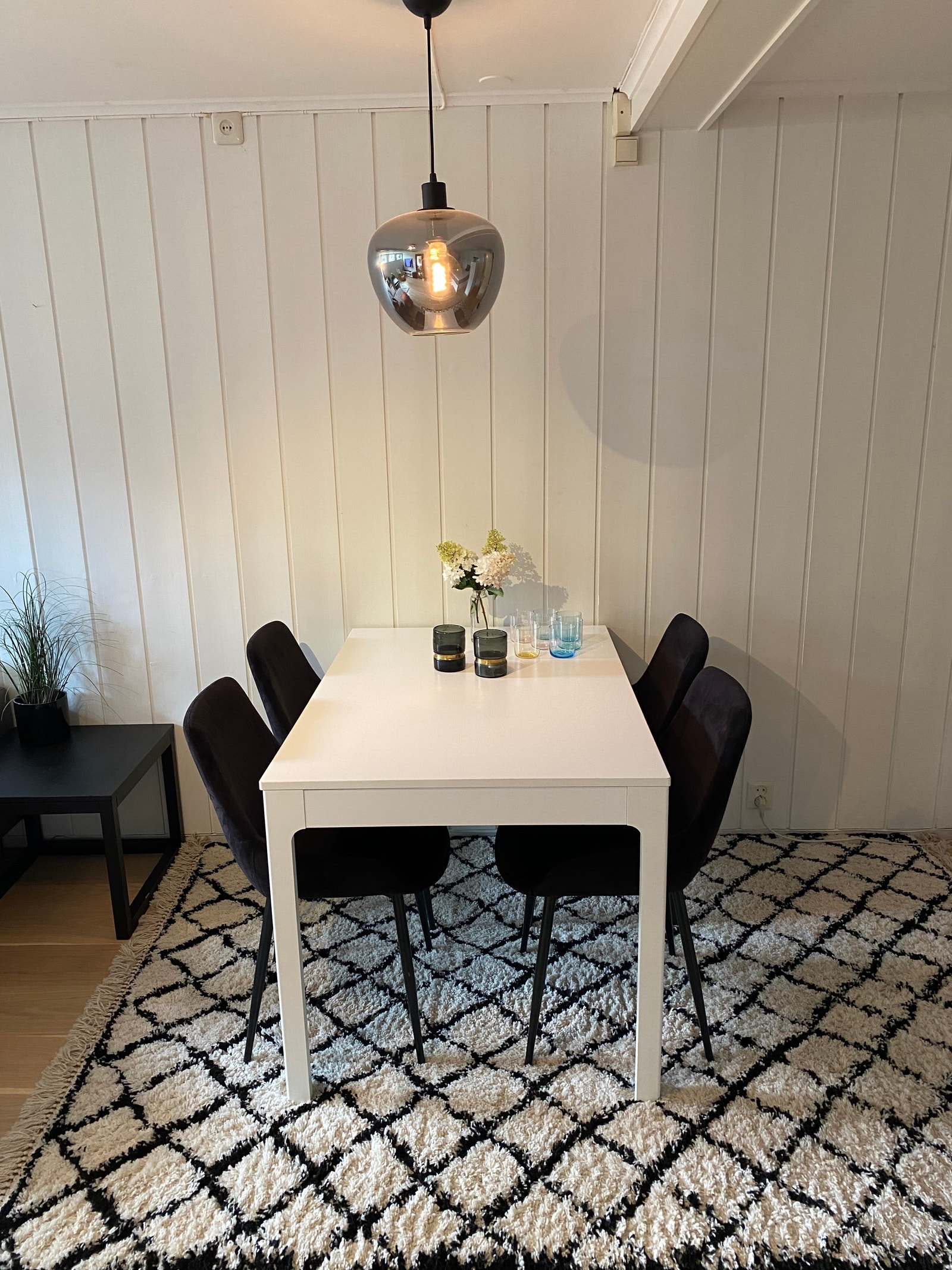 Uttrekkbart spisebord Galleribilde