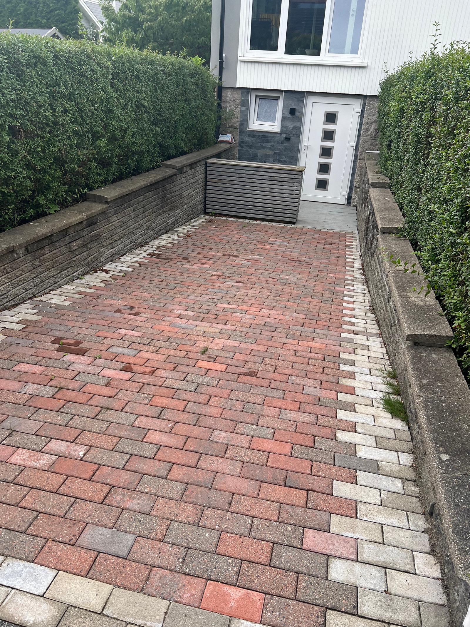 Inngang/parkeringsplass Galleribilde