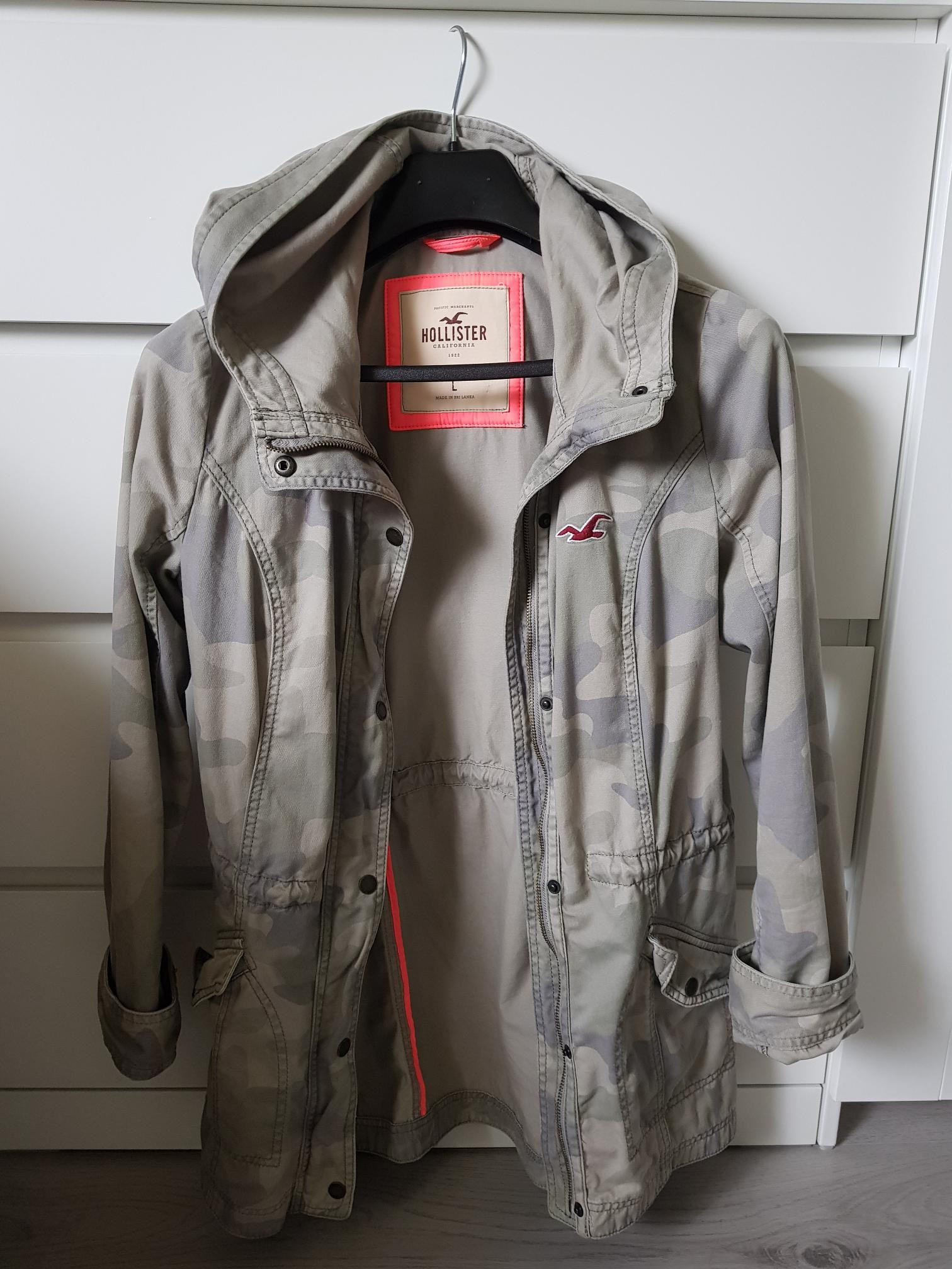 Hollister jakke str.L FINN torget