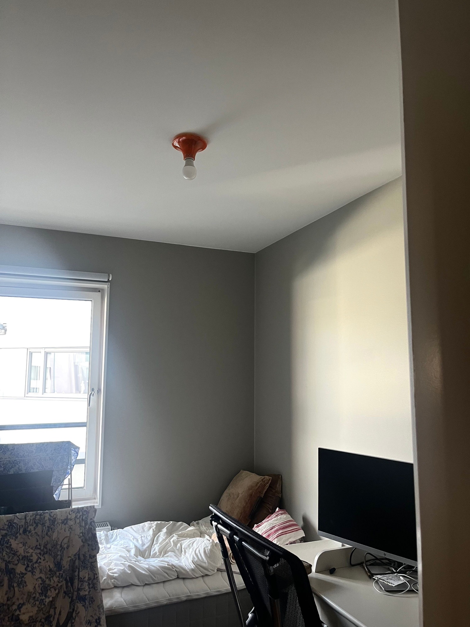 Det minste soverommet passer fint som gjesterom og kontor Galleribilde