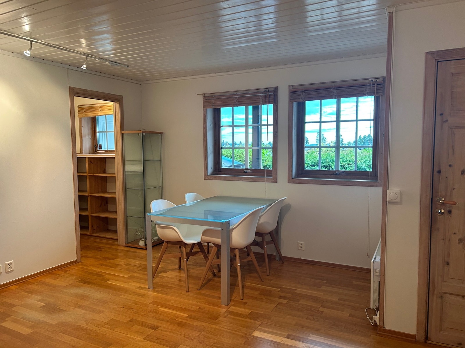 Spiseområde med god plass Galleribilde