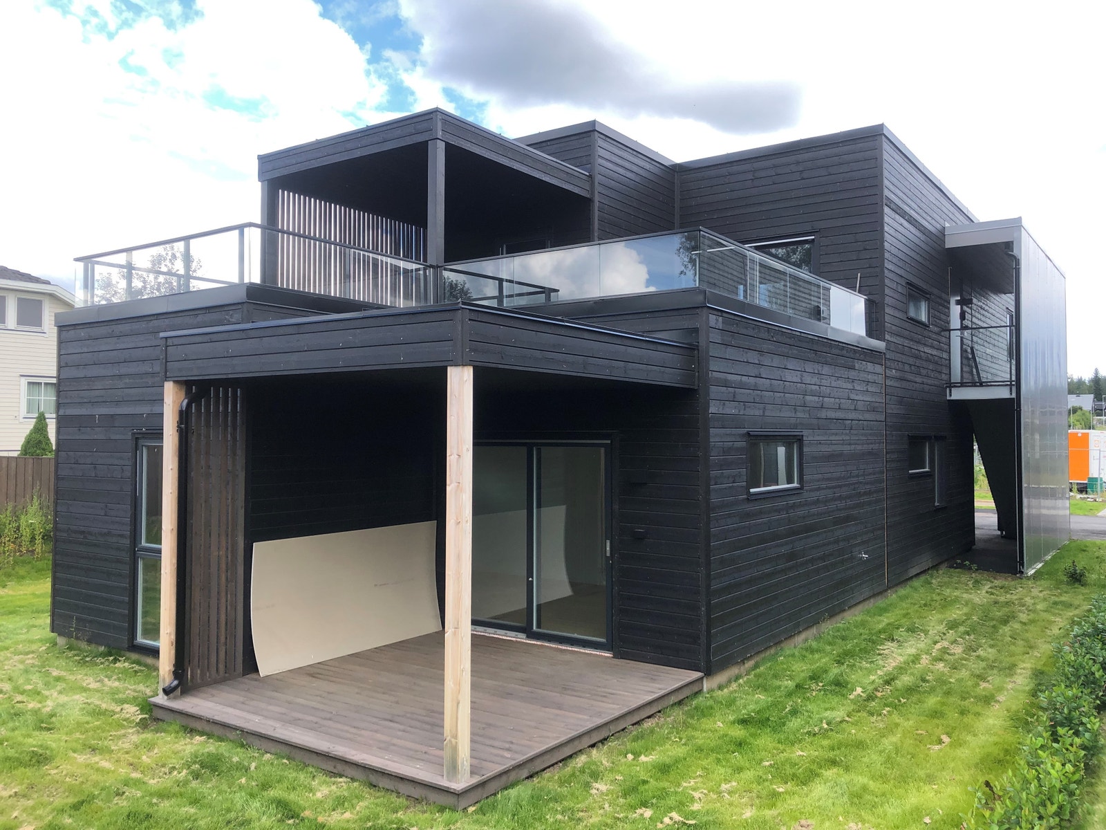 Overbygd uteplass 1. etg. Henrik Wergelands veg 65 Galleribilde