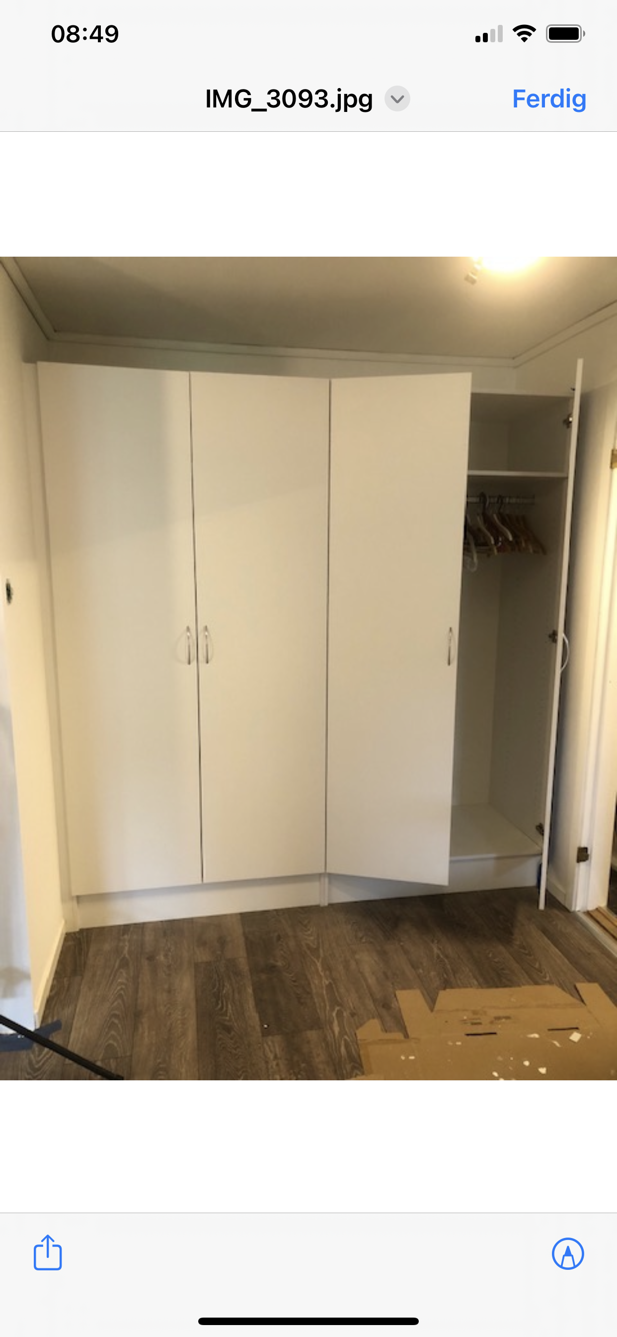 Ekstra oppbevarings skap på gang Galleribilde