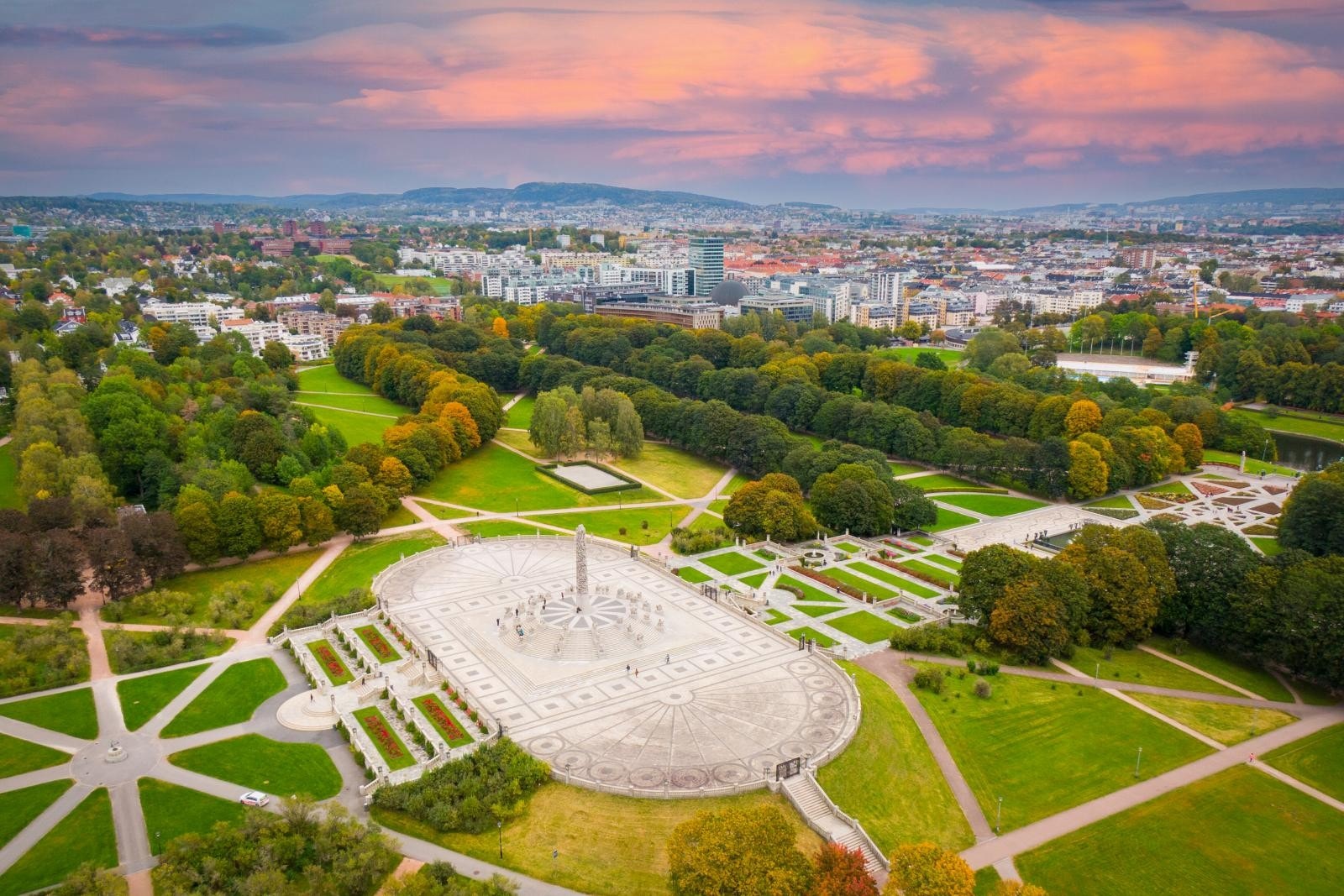 Vigelandsparken sett ovenfra. Fotokred:ZOvenfra Galleribilde