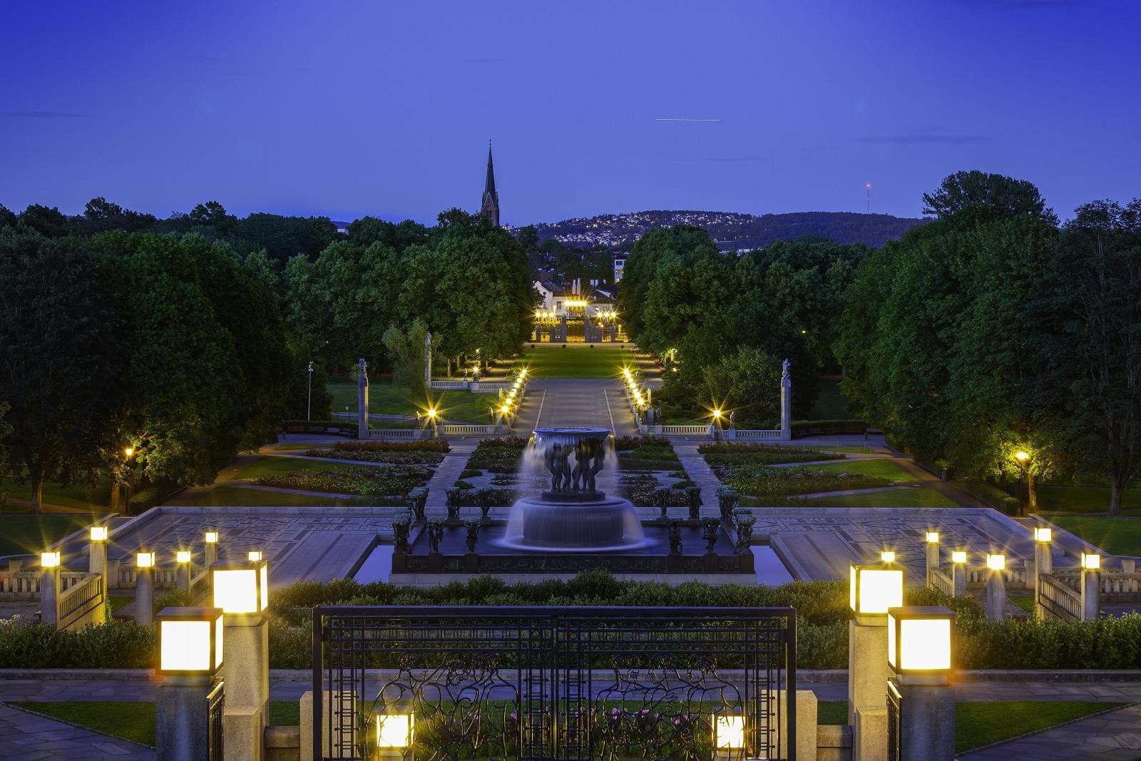 Vigelandsparken om kvelden- magisk. Fotokred:ZOvenfra Galleribilde