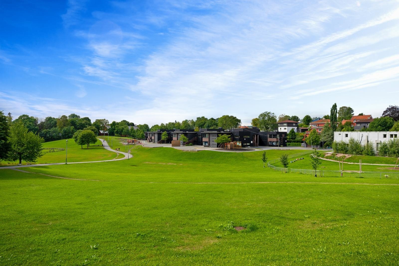 Skøyenparken som har fine grøntområder kun en liten tur unna Hyllveien Madserud. Fotokred:ZOvenfra Galleribilde