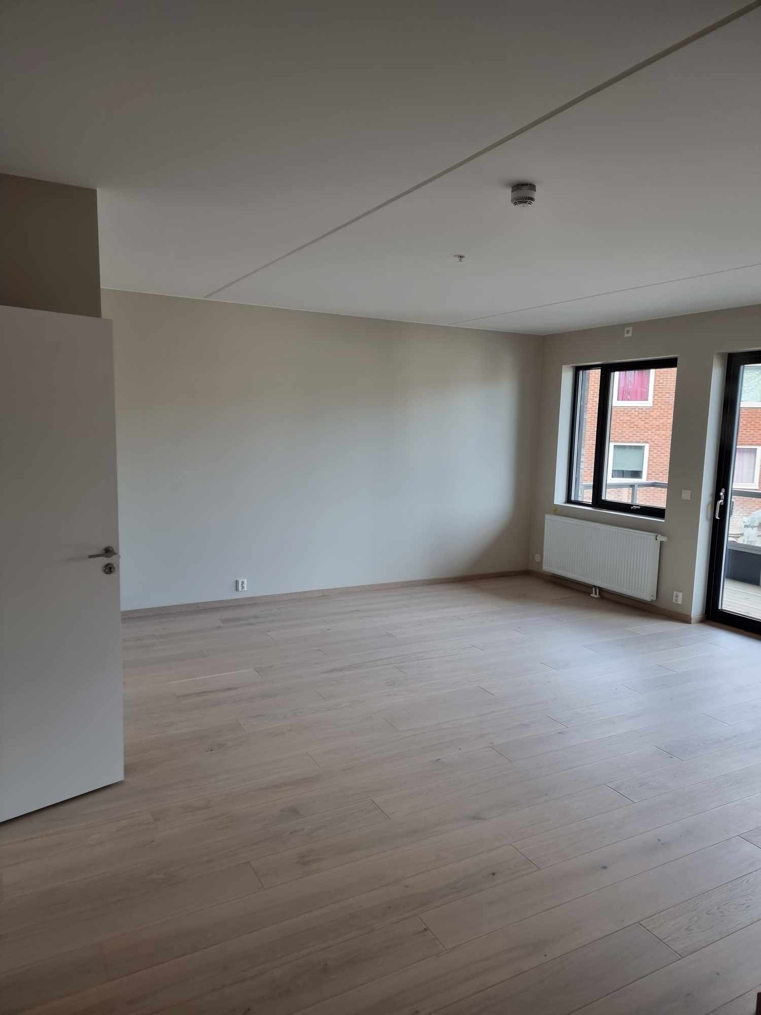Stuen har alt av moderne innganger til kobling av TV/bredbånd Galleribilde