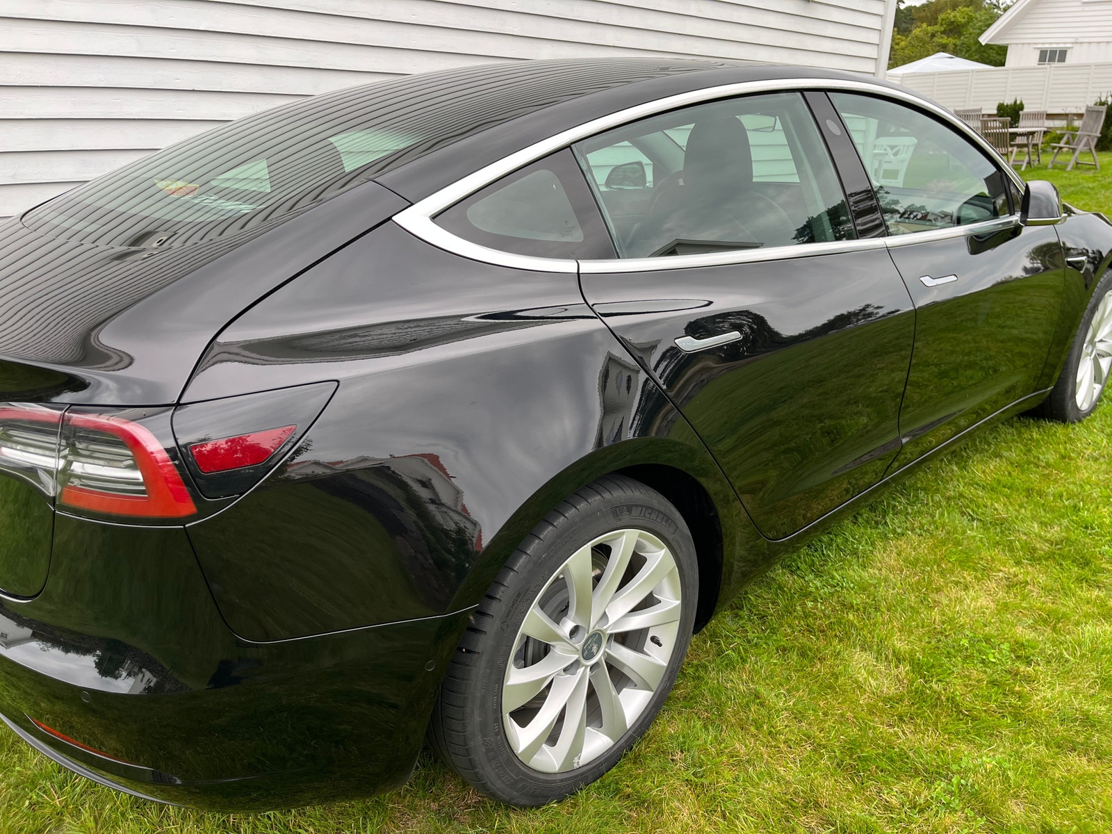Tesla Model 3 5