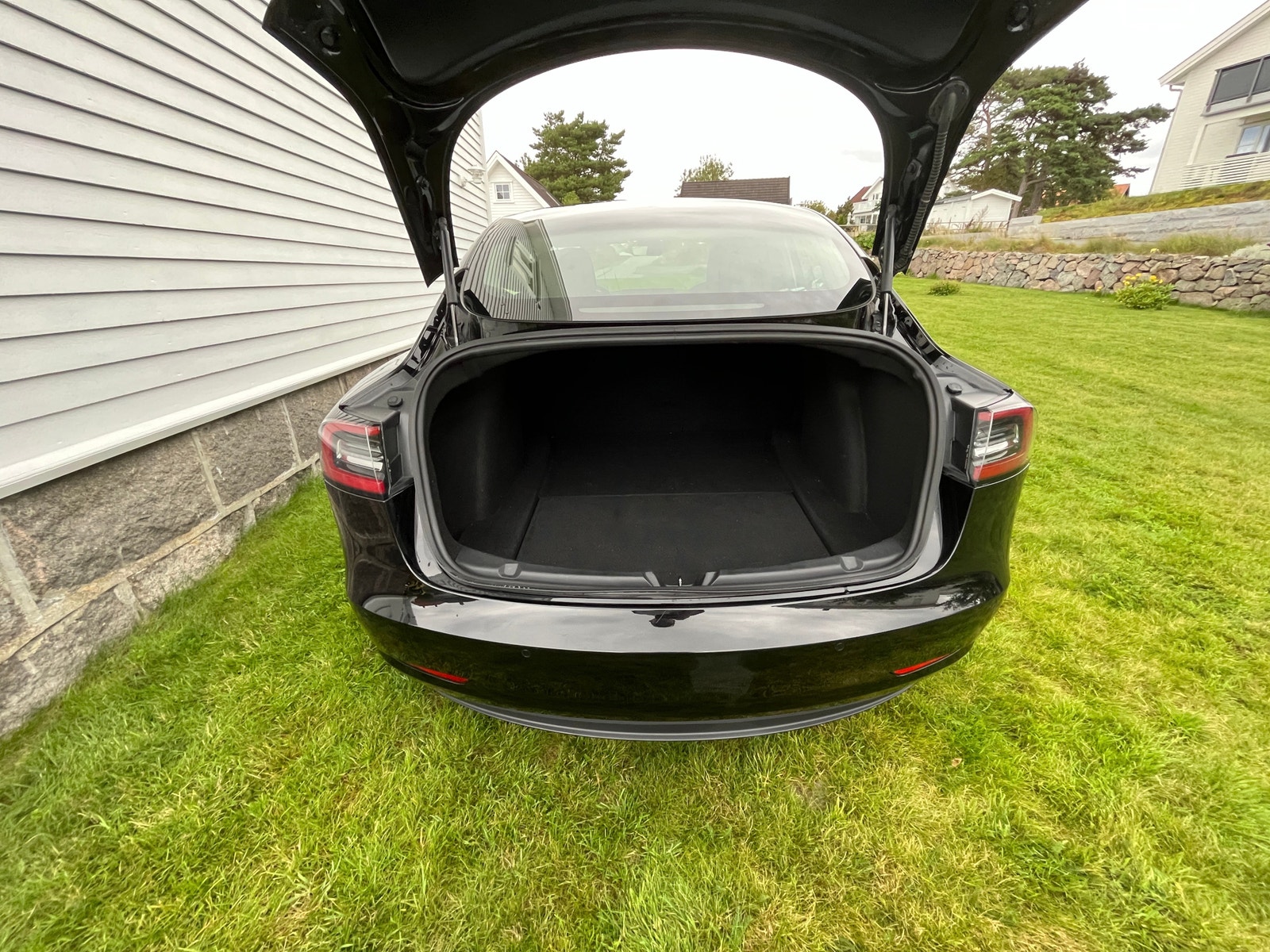 Tesla Model 3 10
