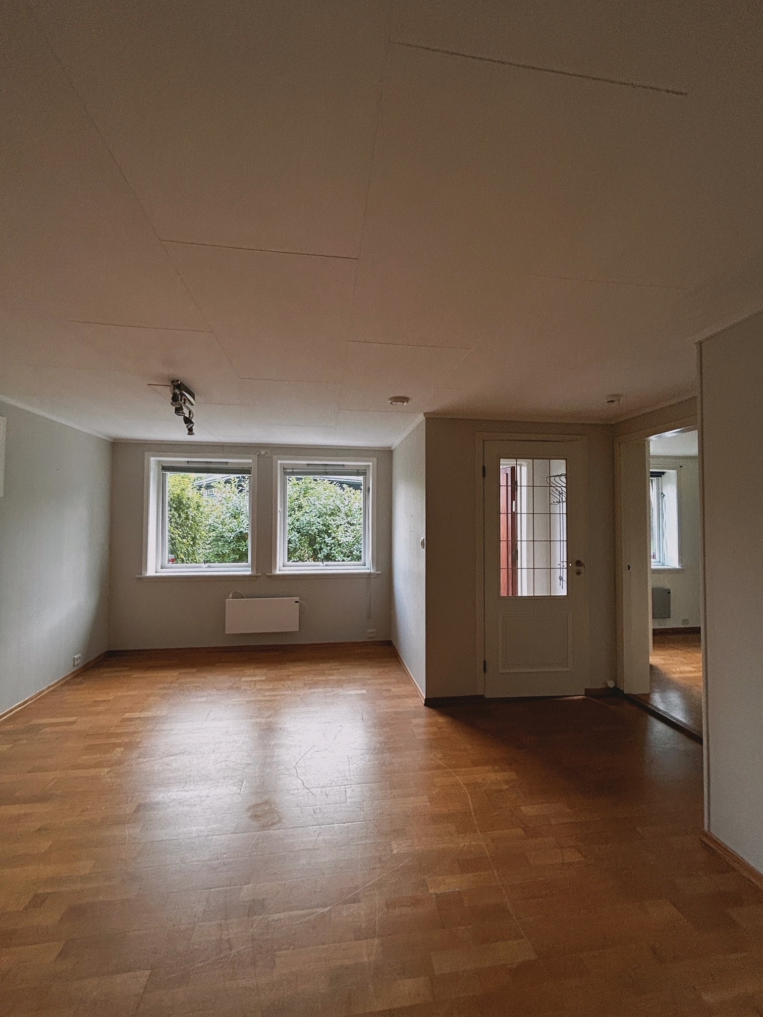 Hele stuen og gang Galleribilde