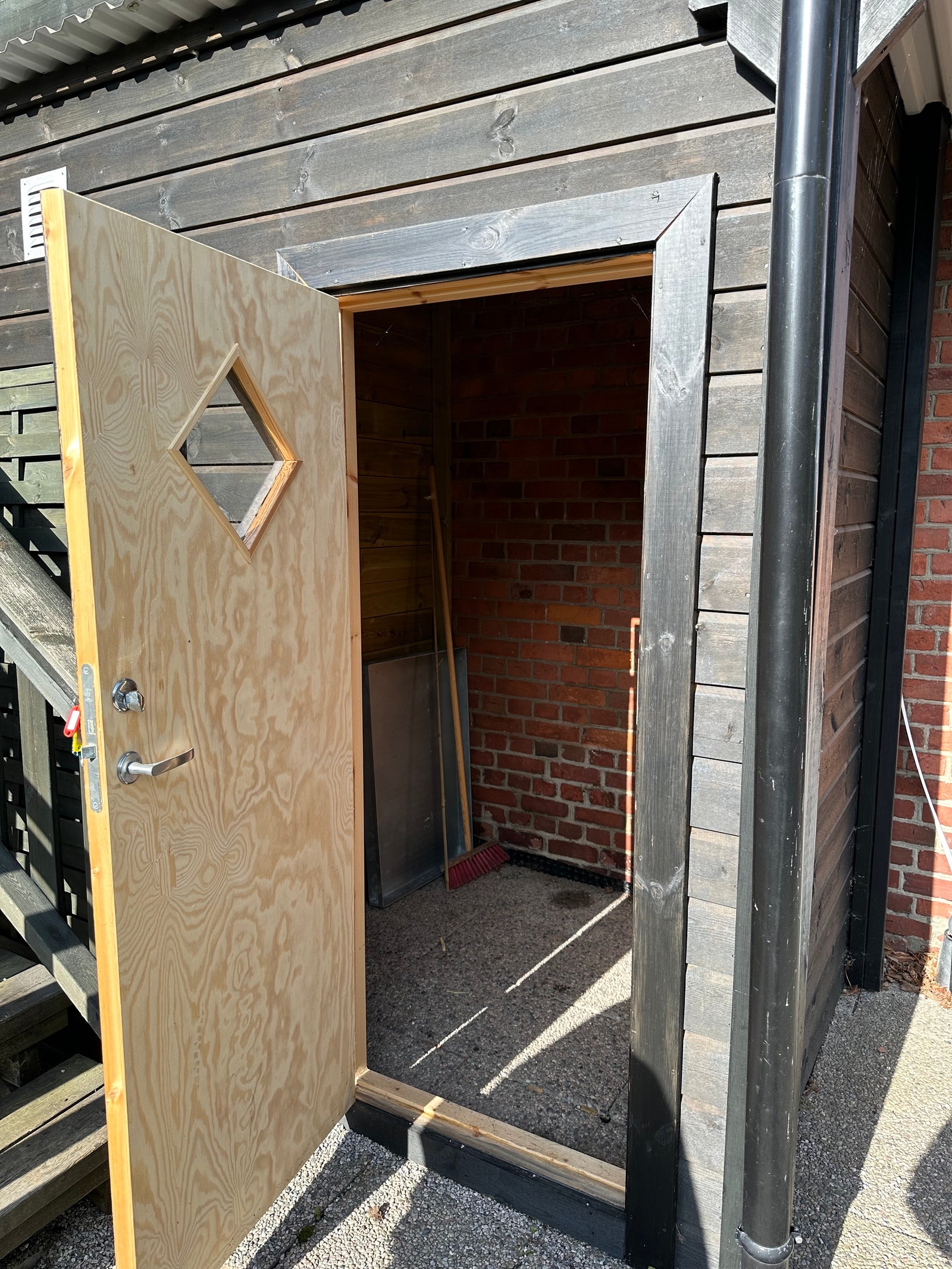 Utebod. Galleribilde