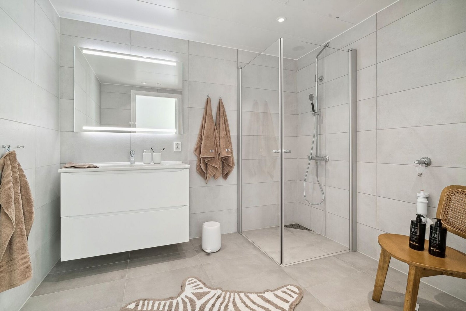 Leiligheten har flere våtrom Galleribilde