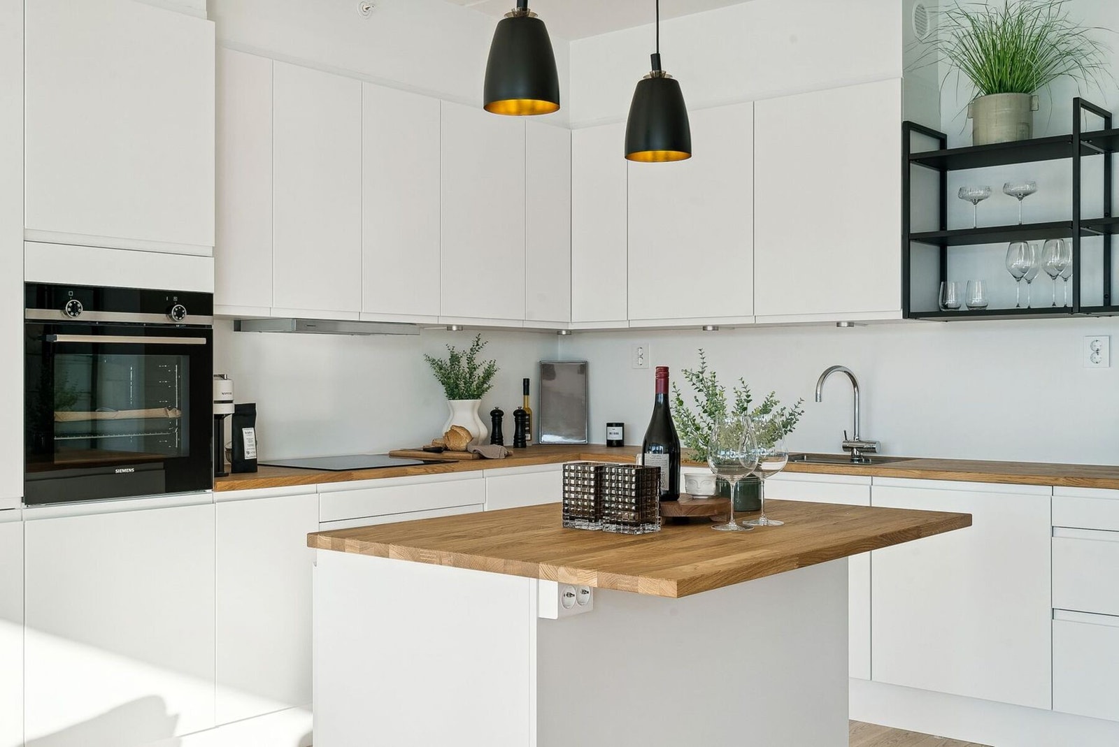 HTH kjøkkeninnredninger i meget god kvalitet Galleribilde