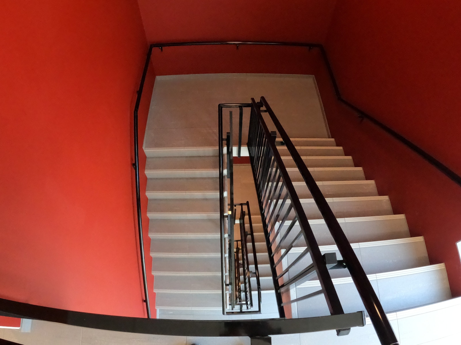 Felles trappegang, Eikelijordet 27 Galleribilde