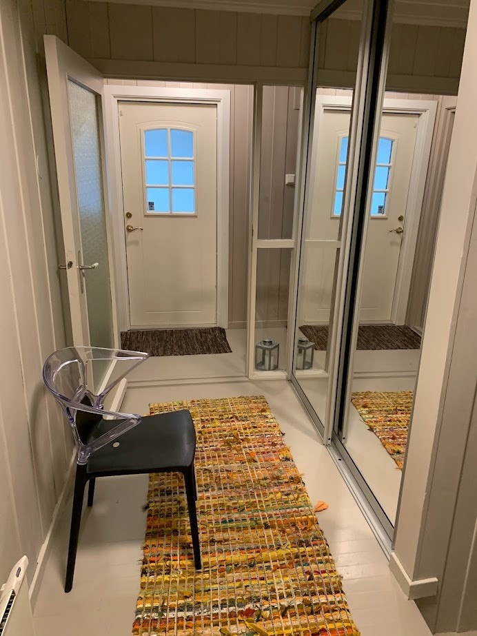 Inngangsparti / hall. Galleribilde