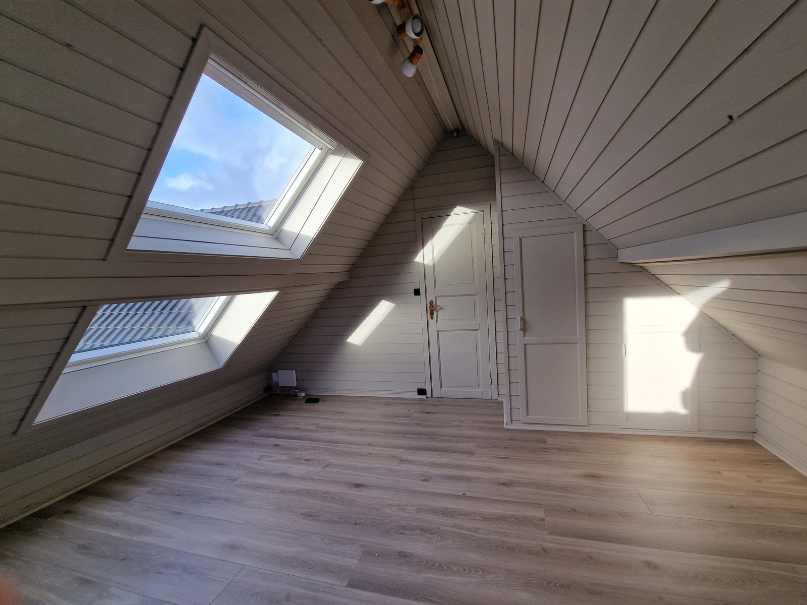 Soverom 3 med stedbygd skapplass Galleribilde