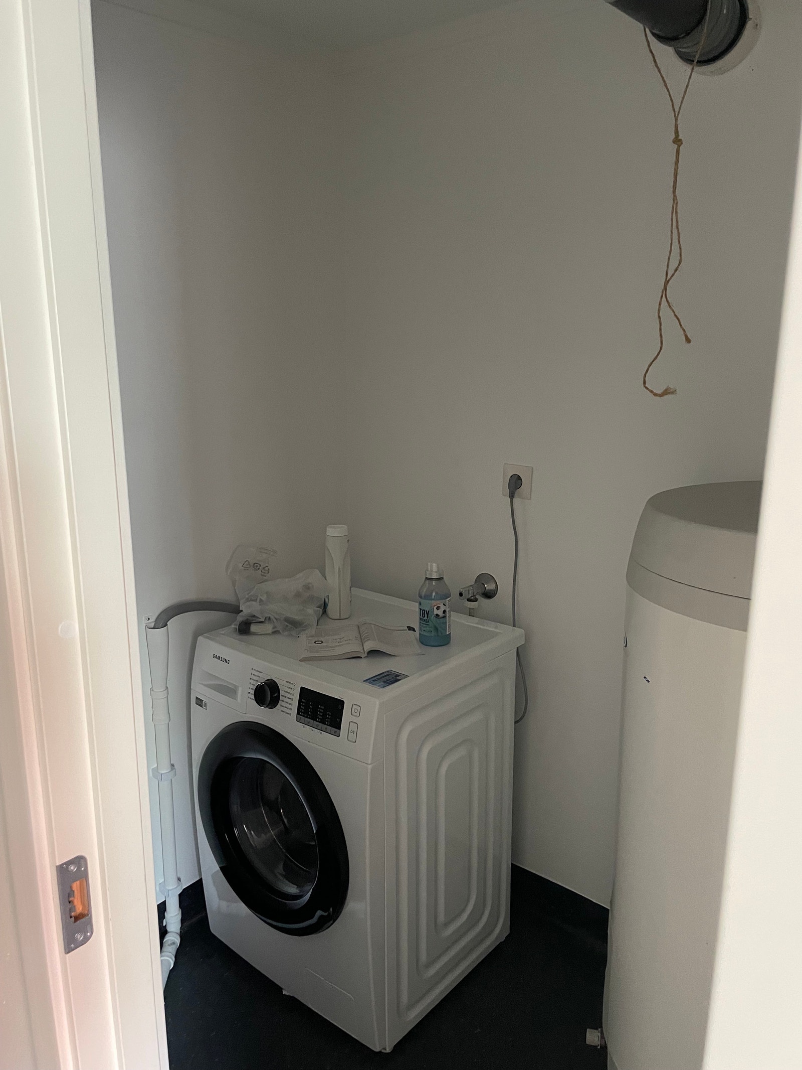 Vaskerom Galleribilde