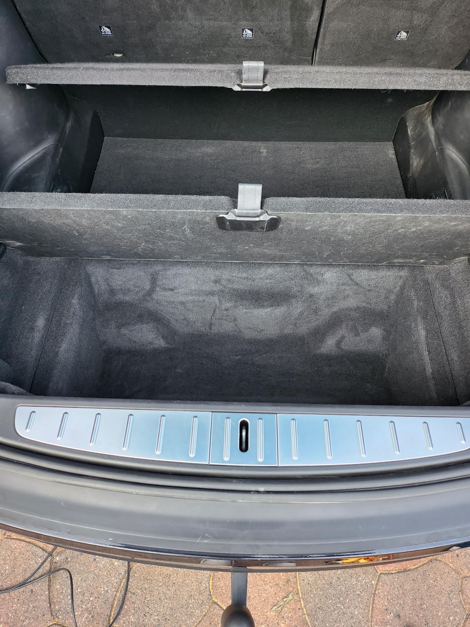 Tesla Model X 16