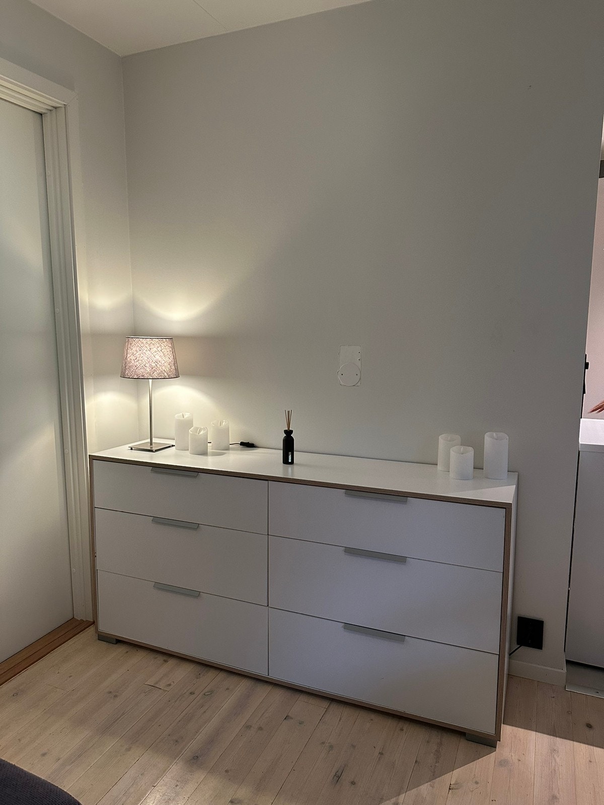 Oppbevaringsskjenk følger med i utleie Galleribilde