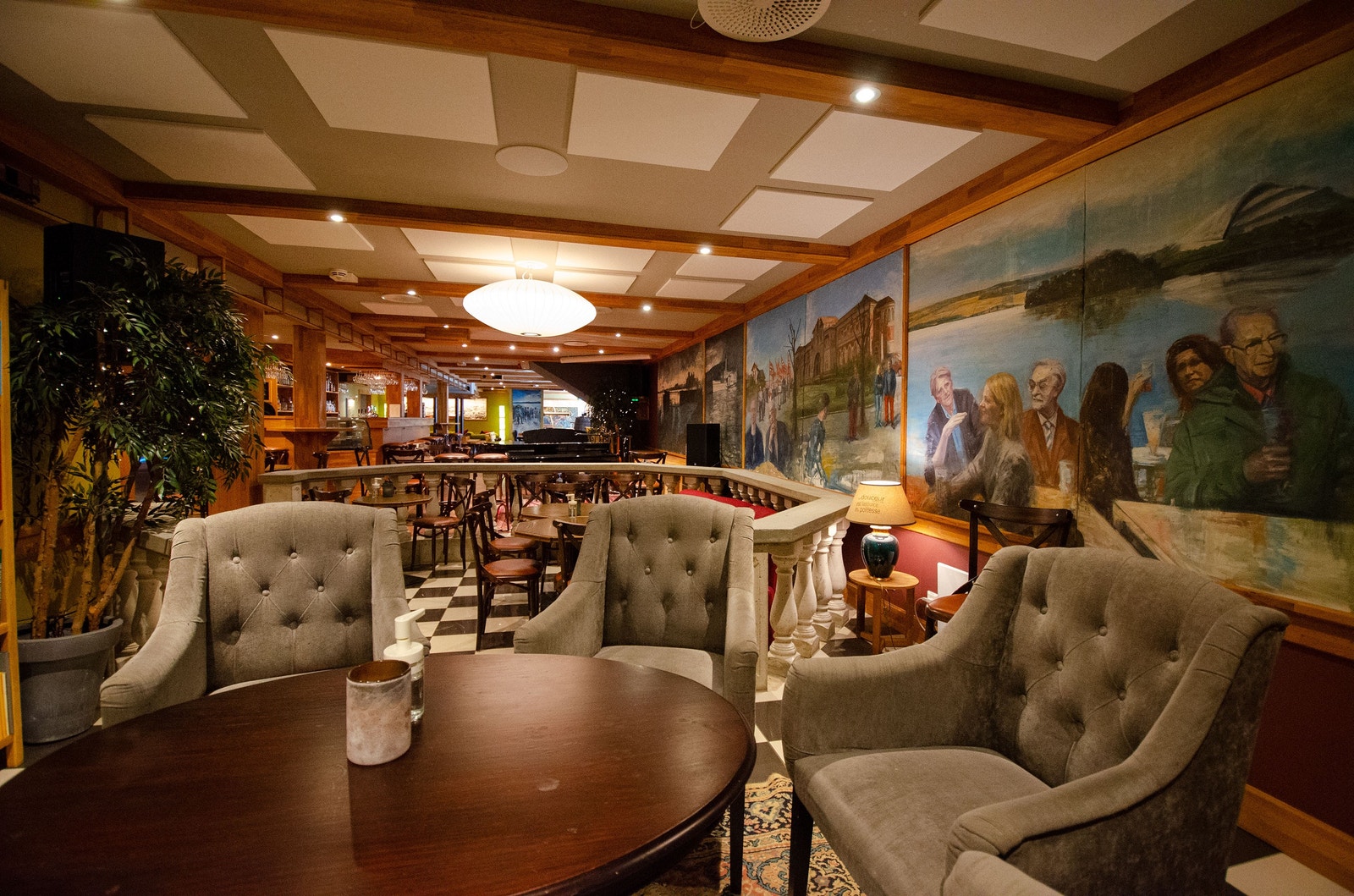 Vinbar Galleribilde