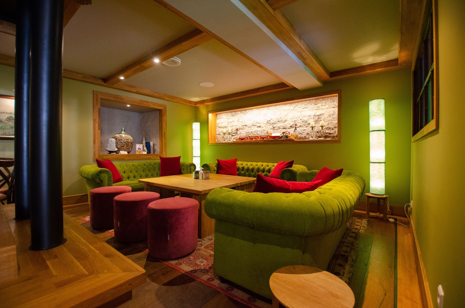Vinbar Galleribilde