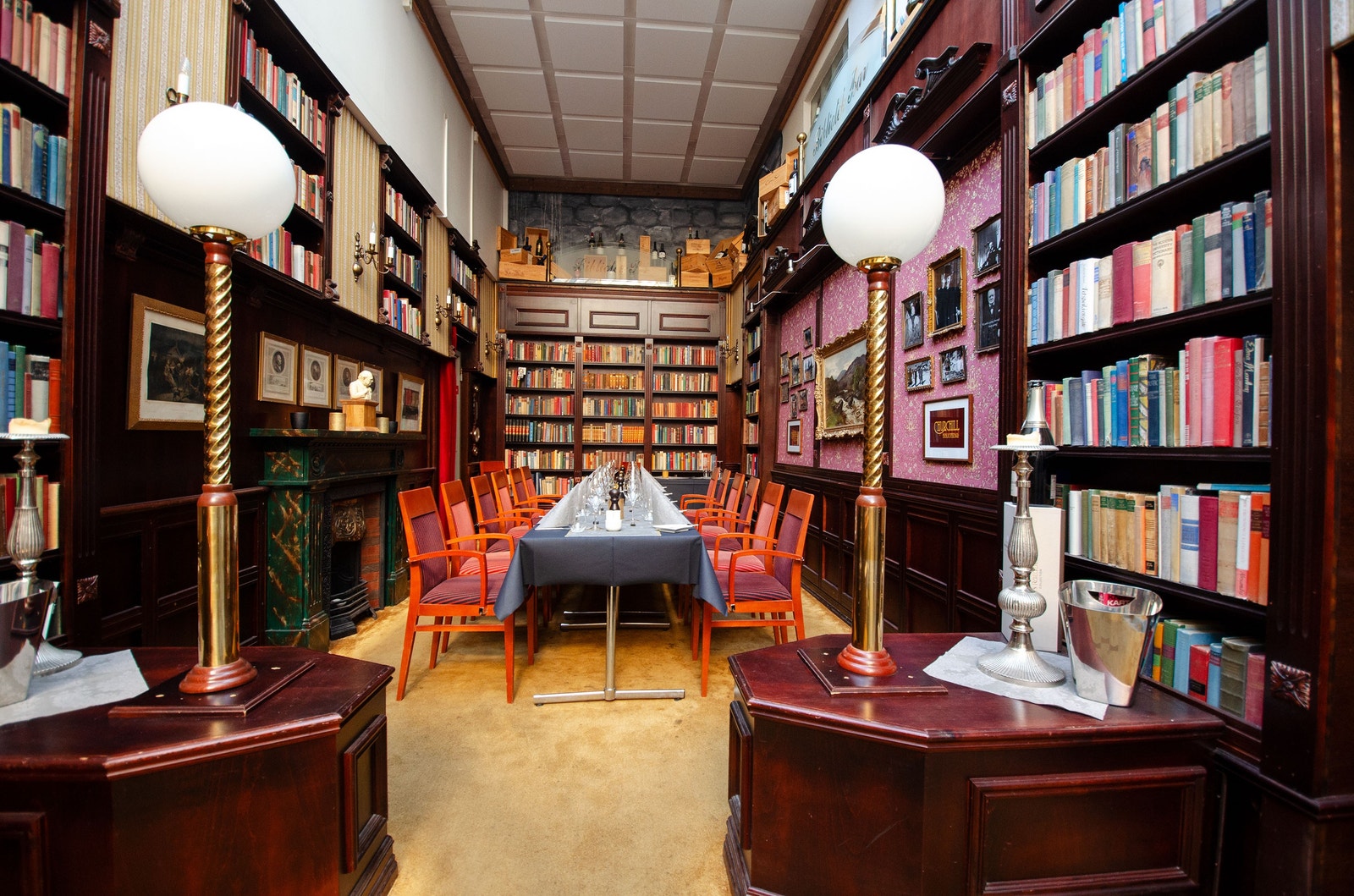 Bibliotekbar Galleribilde