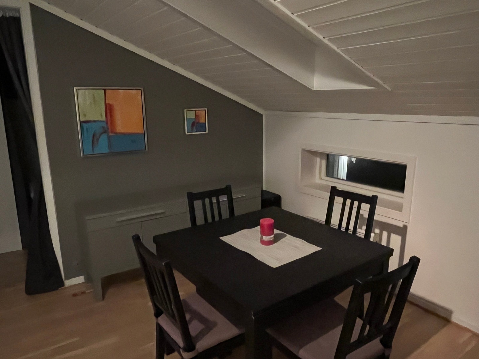 Stue mot sovealkove Galleribilde