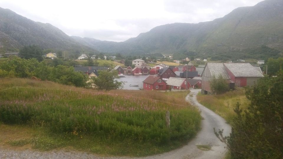 Utsikt østover fra huset Galleribilde