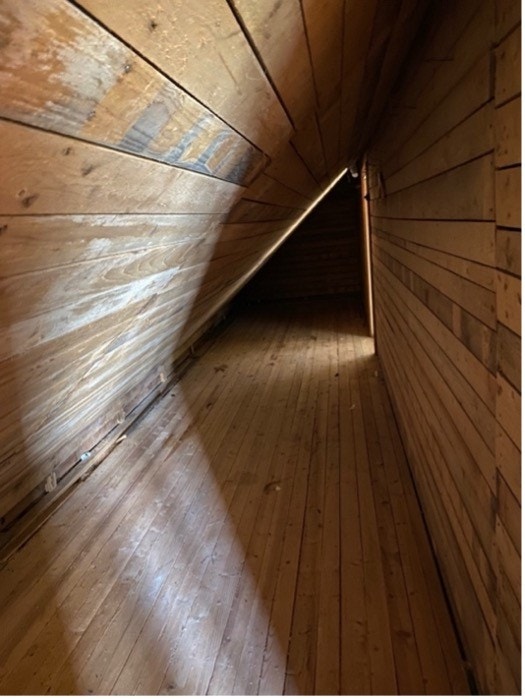 Siderom med skråtak i tredje etasje Galleribilde