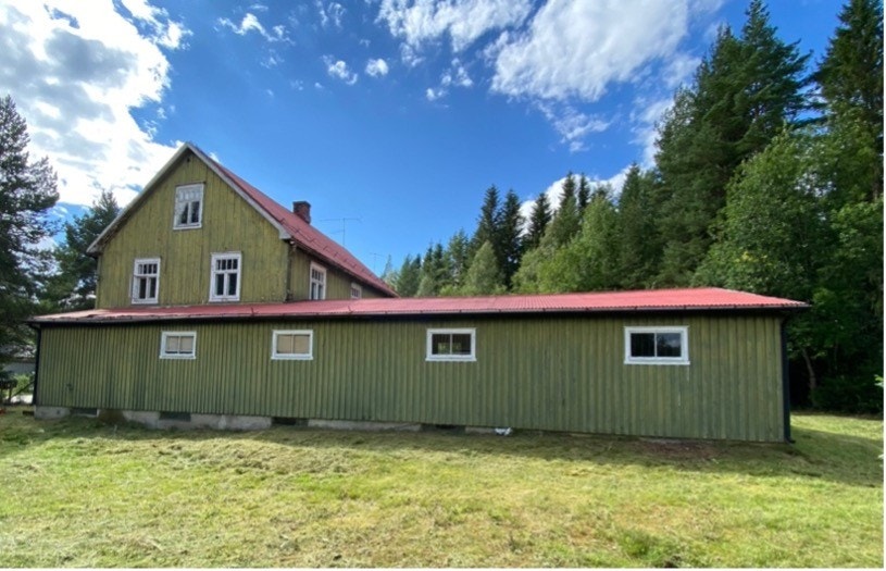 Fasade med lager i front Galleribilde