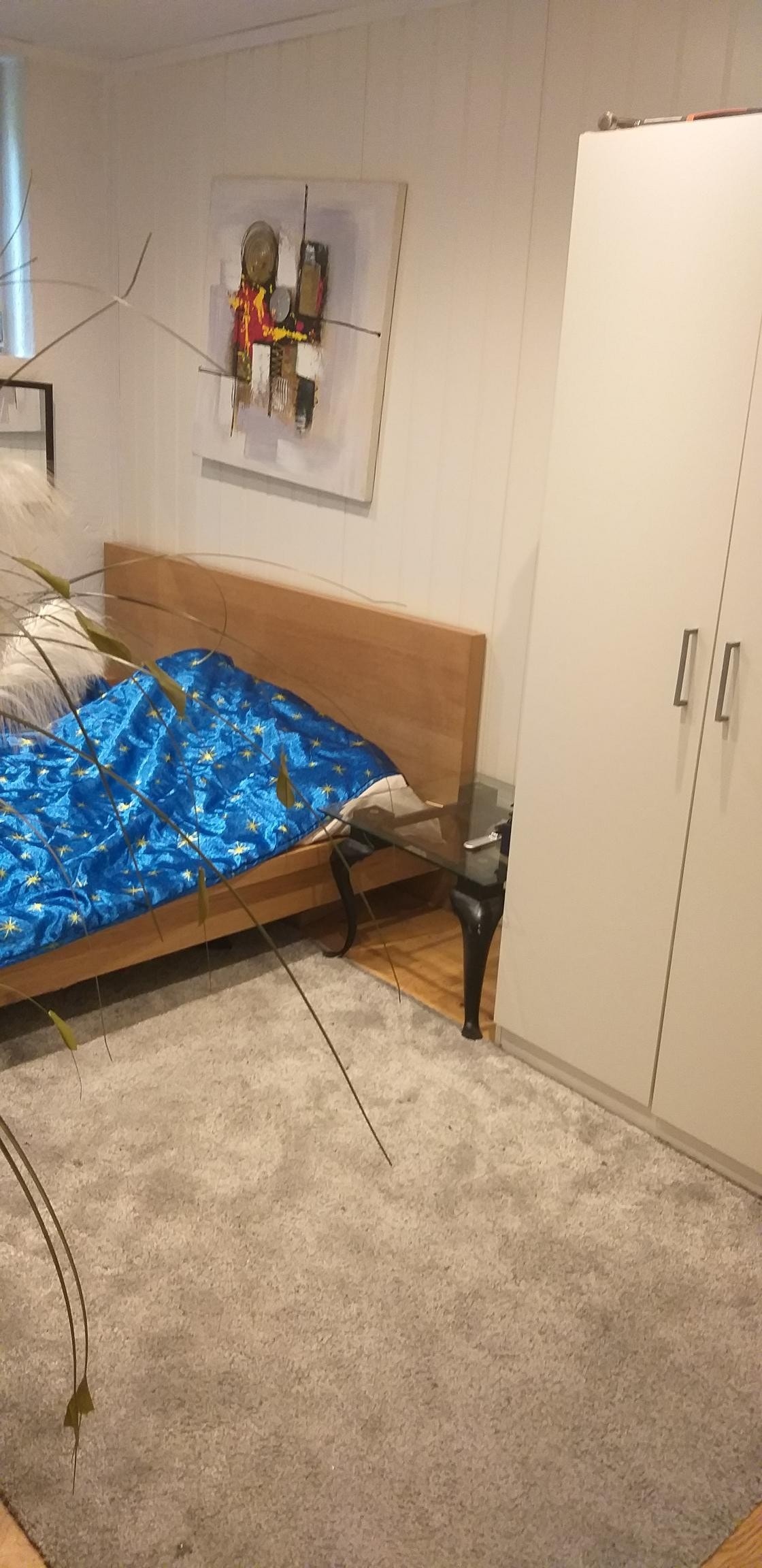 Soverom med dobbel seng Galleribilde