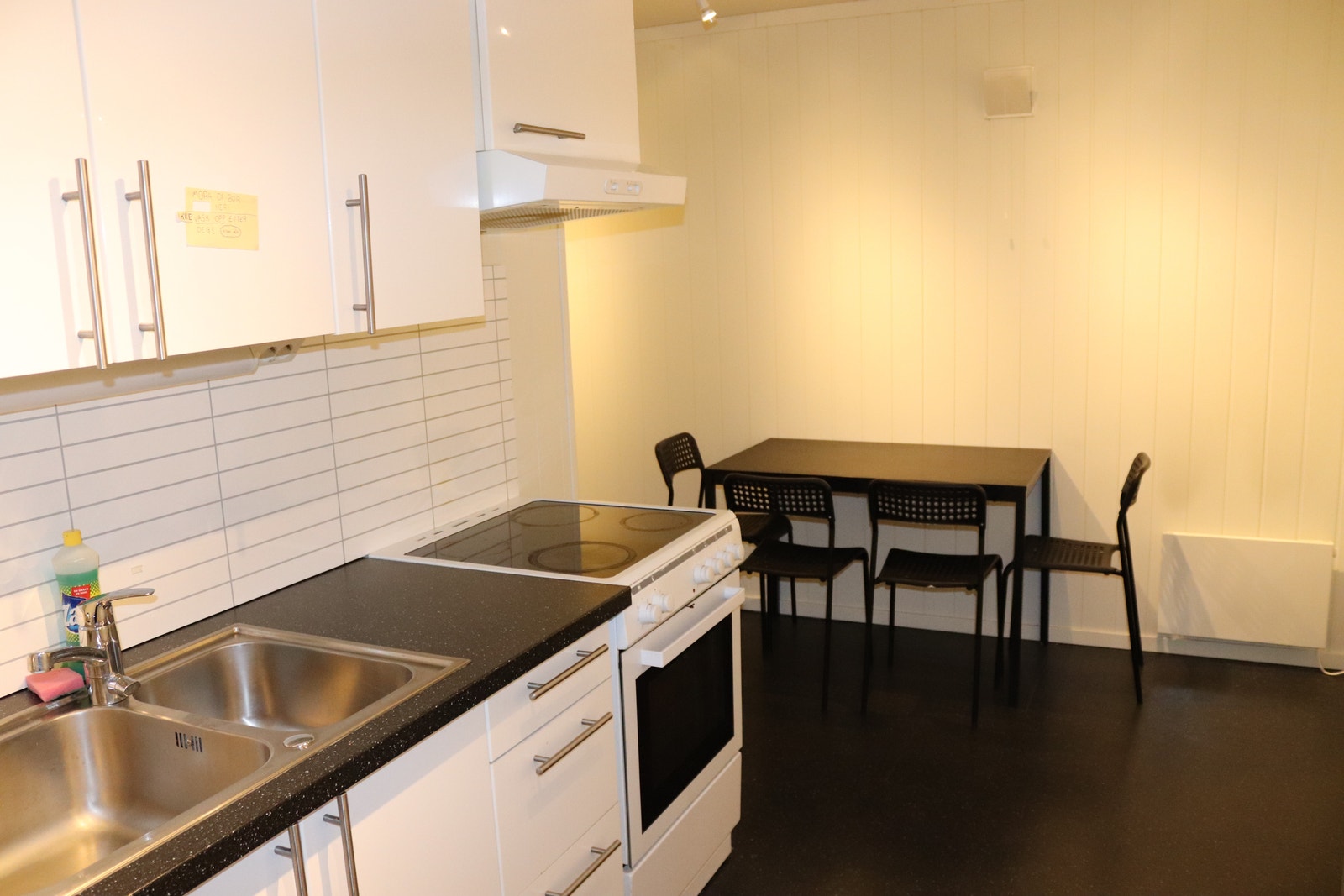 Ett av flere kjøkken Galleribilde