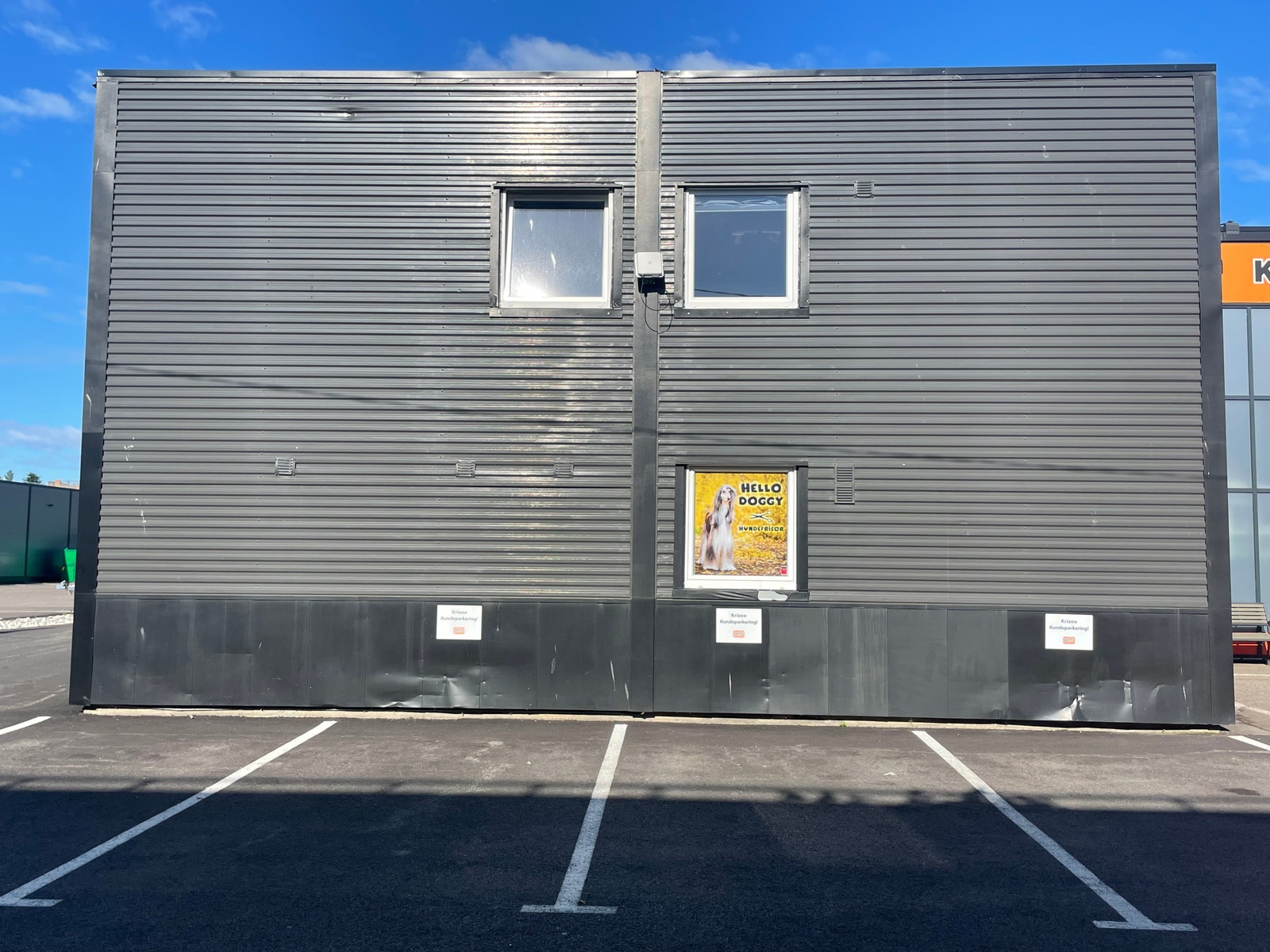 Vinduer med lys og sol Galleribilde