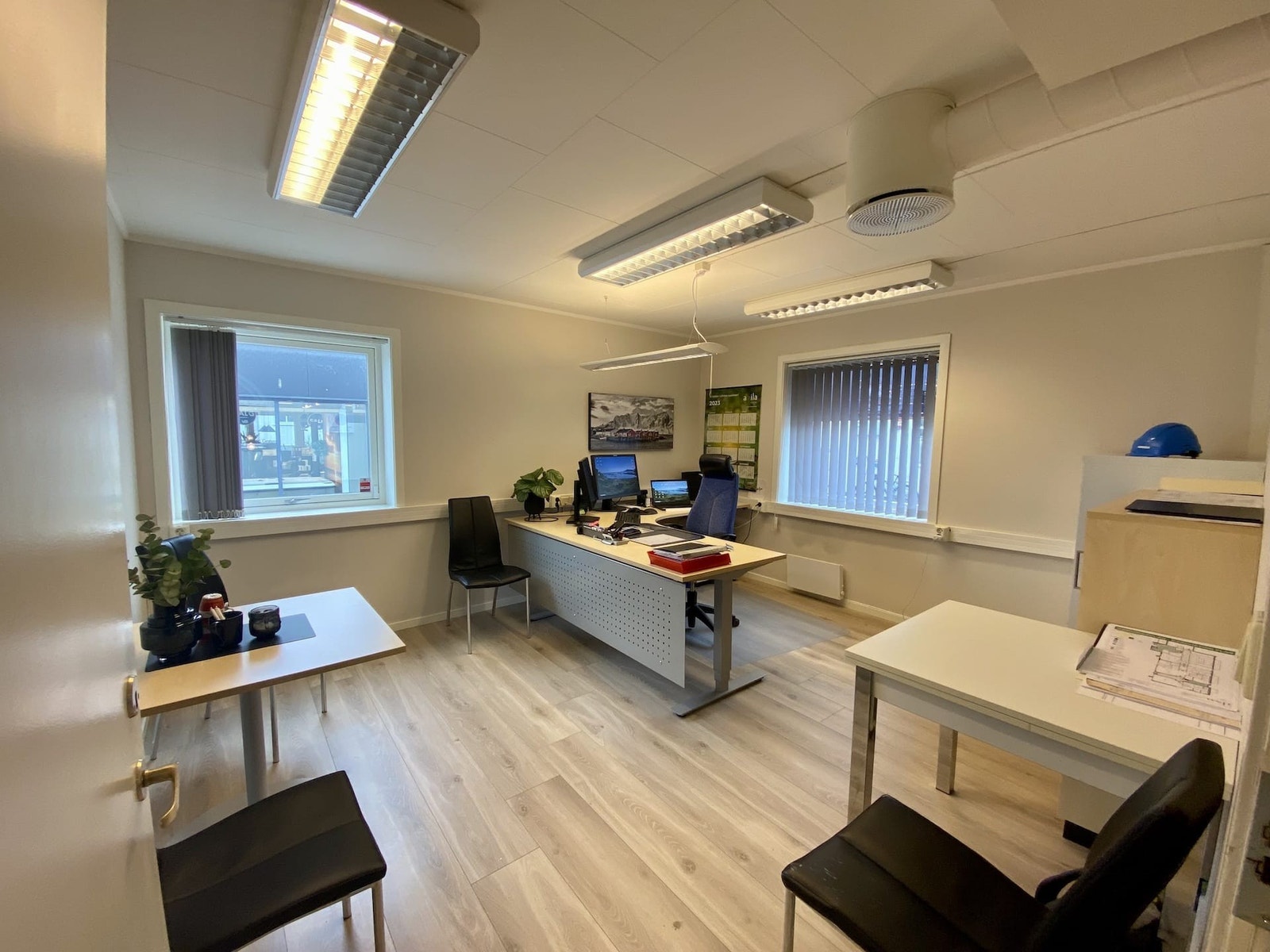 Kontor nr. 3 første etg. Galleribilde