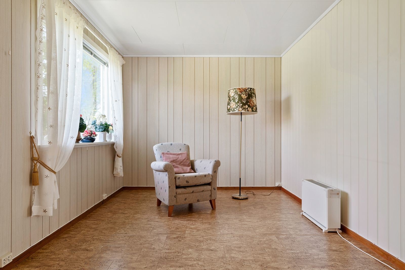 Store vindusflater gir godt med lysinnslipp Galleribilde