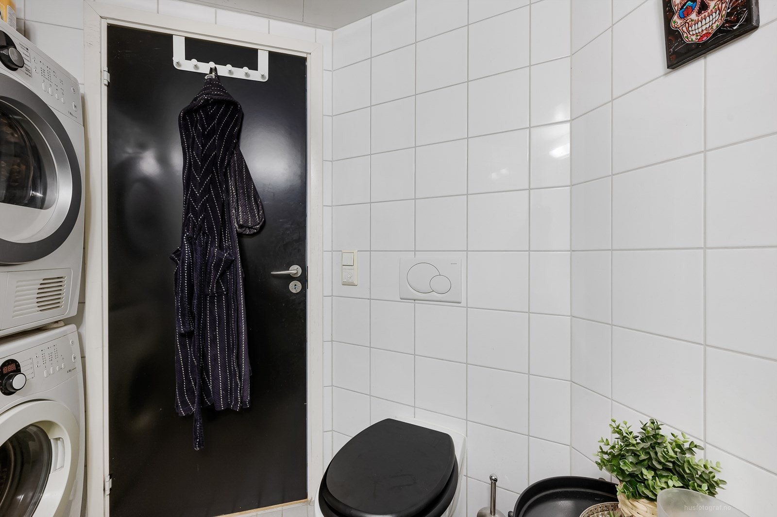 Badet har opplegg for vaskemaskin. Galleribilde
